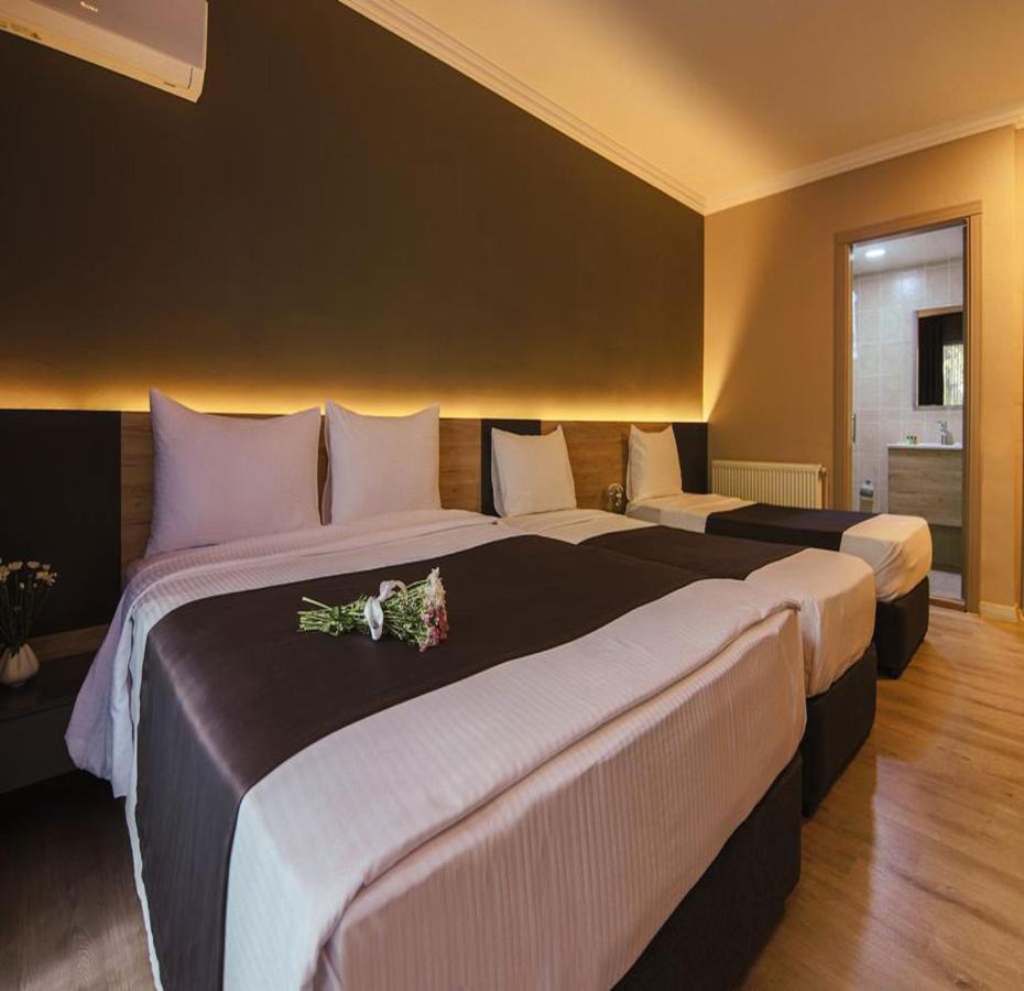 Grand Faik Hotel Çeşme Exterior foto